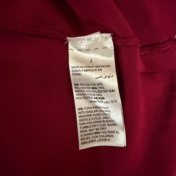 4/$15 Chico's Rich Red Long Sleeve Top - Picture 6 of 6